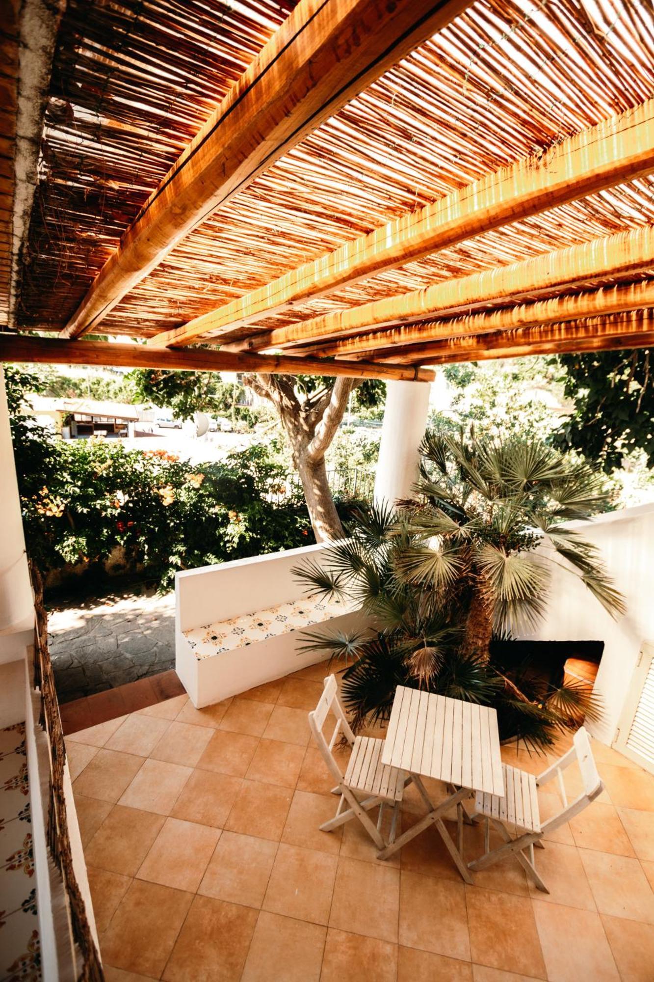 Hotel Residence La Villetta Canneto  Exterior foto